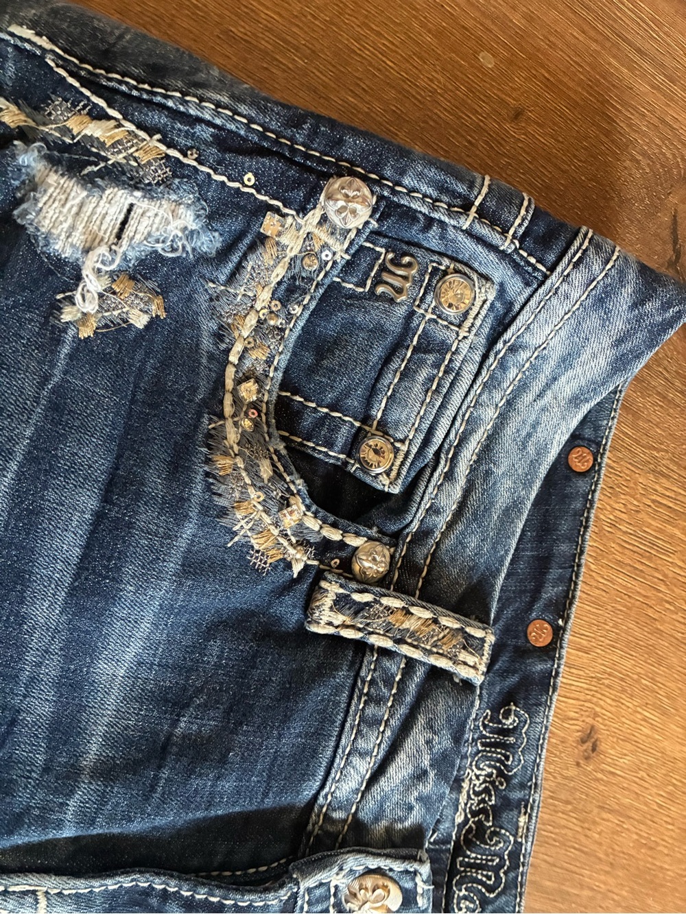 Miss Me Easy Crop Distressed Denim Capri Jeans JE5846EC3 Bling Flap Pocket - Picture 14 of 15
